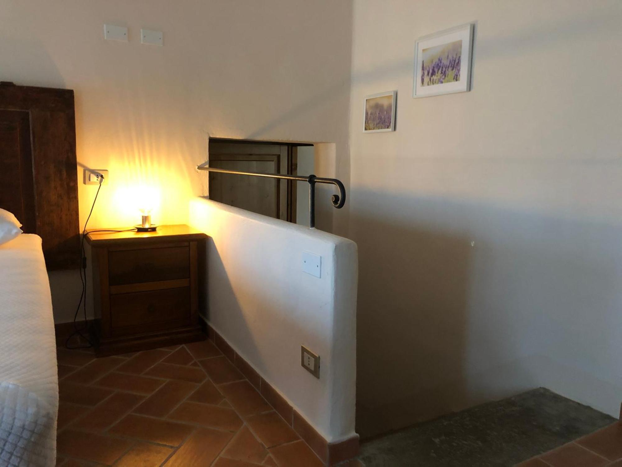 Agriturismo La Valle Della Lavanda - Podere Mezzastrada Fauglia Δωμάτιο φωτογραφία