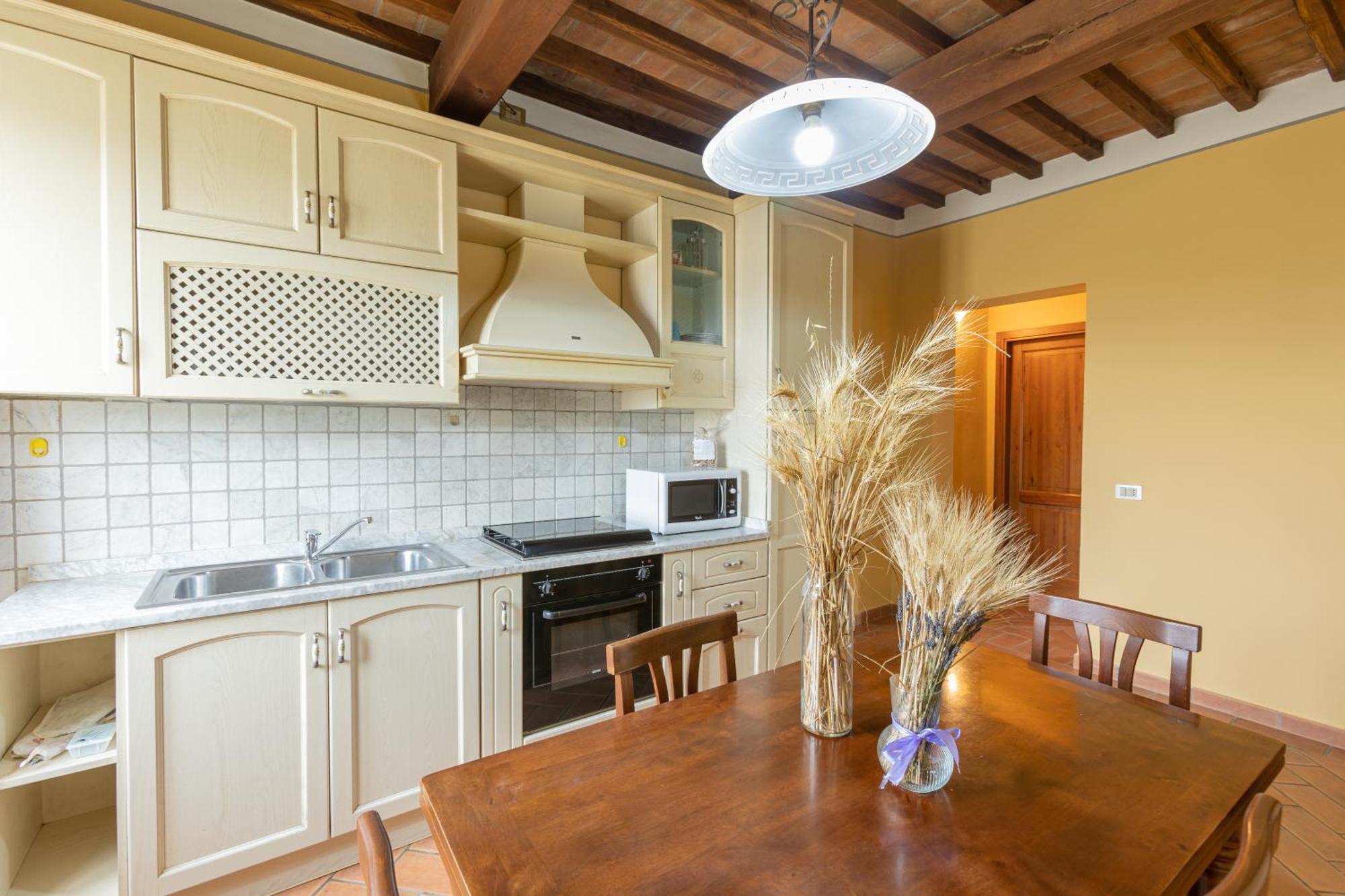 Agriturismo La Valle Della Lavanda - Podere Mezzastrada Fauglia Δωμάτιο φωτογραφία
